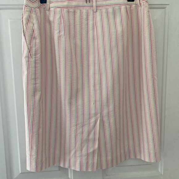 Brooks Brothers Seersucker Pastel Stripe Skirt. Size 12 - Picture 6 of 9
